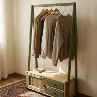 استند لباس چوبی