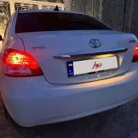 یاریس ۲۰۰۸ در حد خشک عروسک