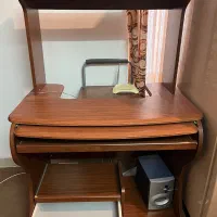 فروش به قیمت میز کامپیوتر