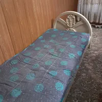 تخت یک نفره با تشکر و کامل