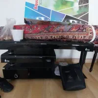 میز تلویزیون شیشه‌ای رایگان