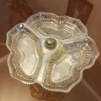 ظرف پایدار تنقلات سه تیکه درحد نو تمیزوسالم