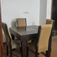 میز ناهارخوری و صندلی