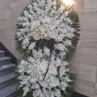 تاج گل‌ وسبد گل