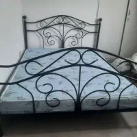 تخت خواب دو نفره