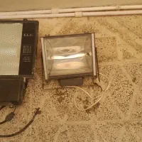 دوعدد پرژکتور سالم