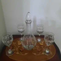 جام با گیلاس