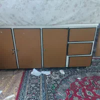 یه دونه کمد با یخچال بفروش می رسد