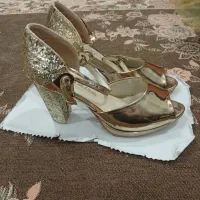 کفش طلایی