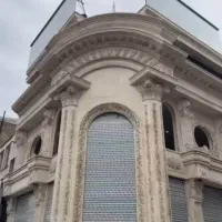 ۸۰متر بر  فرمانیه ‌ارتفاع ۵ ۲نبش ویترین خور