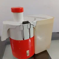 آبمیوه گیری.