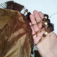 دستک پرده ، یالان ، والان