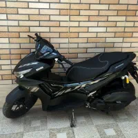 موتور سیکلت پا به صفر