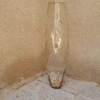 گلدان شیشه ای