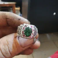 انگشتر  زمرد