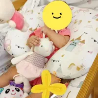 بالشت شیردهی u