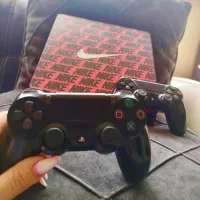 یک عدد ps4 یک ترابایت اکانتی اسلیم