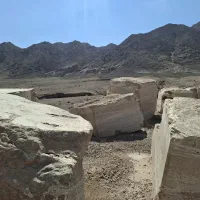 نیازمند تریلی کفی ، سنگ کش