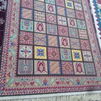 ۴  عدد فرش در حد نو تمیز وسالم وخوشگل وقشنگ