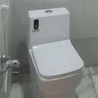 توالت فرنگی استفاده نشده و سالم