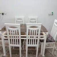 میز ناهارخوری و کمد