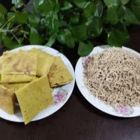 نان محلی، نان شیرین، رشته محلی