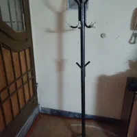 چوب لباسی ایستاده