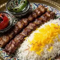 متقاضی نیروی آشپز و کمک آشپز خانم یا آقا