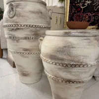 گلدان‌های پتینه کرم و سفید