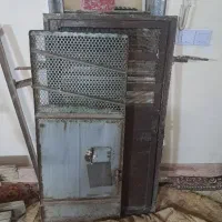 دو عدد در چخ یا در آقل سگ