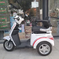 سه چرخه برقی بزرگسال