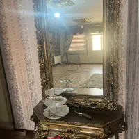 آینه و میز