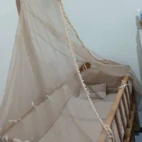 تخت کنارمادر