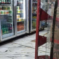 به یک همکار خانم برای فروشندگی شیفت شب