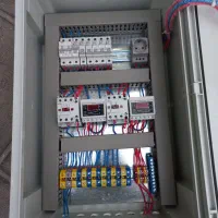 خدمات تاسیسات وبرق نوری(برقکار رفع اتصالی تابلو )