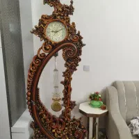 ساعت ایستاده کاملا سالم