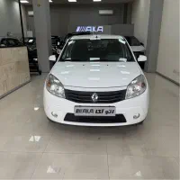 رنو ساندرو اتوماتیک ۱۳۹۶