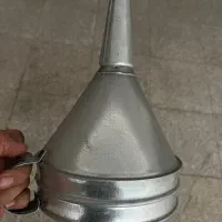 قیف روغن ریزی
