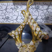 دکوری طلایی گل برجسته سالم