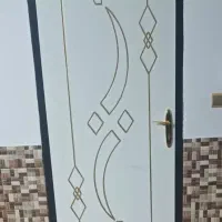 درب چوبی  رنگ شده با چهارچوب فلزی1.10در۲.۲۰