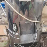 سبزی خوردکن .چای ساز .دوتا غذا ساز