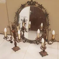 آئینه و شمعدان قدیمی