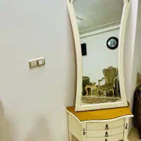 آینه و کنسول چوبی