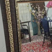 آینه قدی با قاب چوبی طلایی