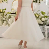 لباس عقد