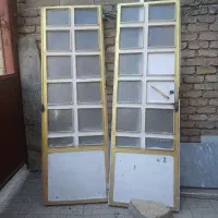 در آهنی دو در