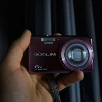 Casio Exilim  در حد آکبند کامپکت دوربین کاسیو