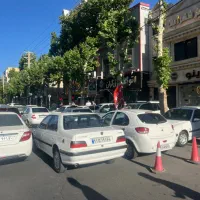آبدارچی برای نمایشگاه ماشین