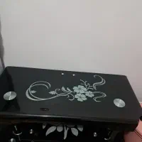 زیر تلوزیونی شیشه ای کره ای