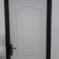 ساخت و نصب انواع درب های ساختمانی و چوبی
